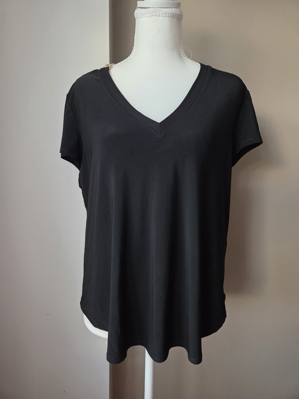 Joseph Ribkoff Black V-Neck Top Gold Hardware Size 12